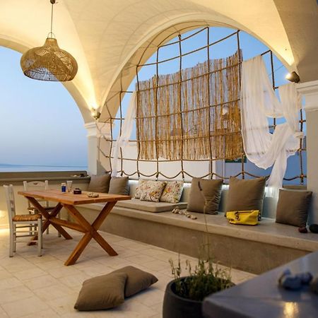 Central Hostel Oia Экстерьер фото