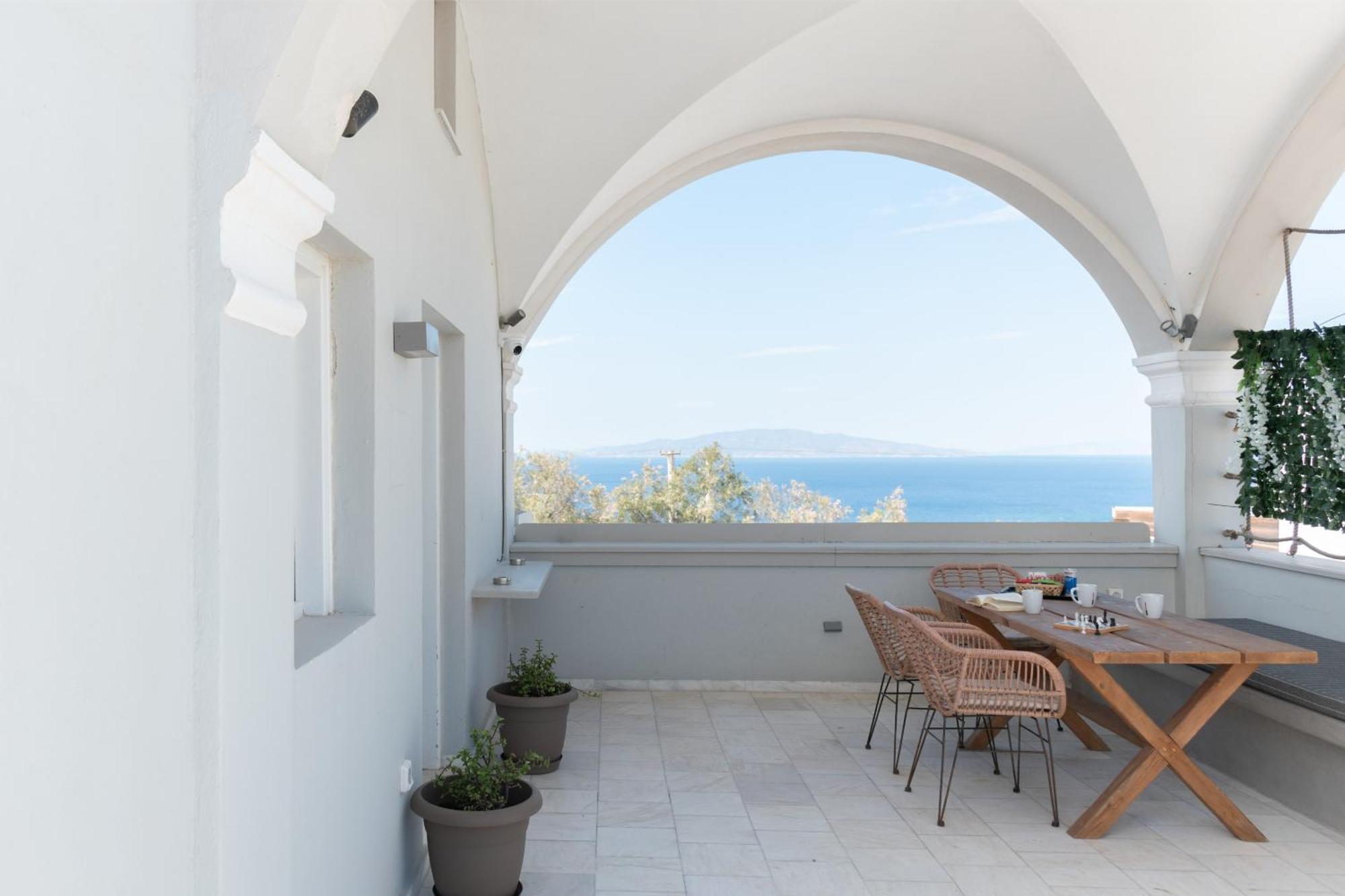 Central Hostel Oia Экстерьер фото