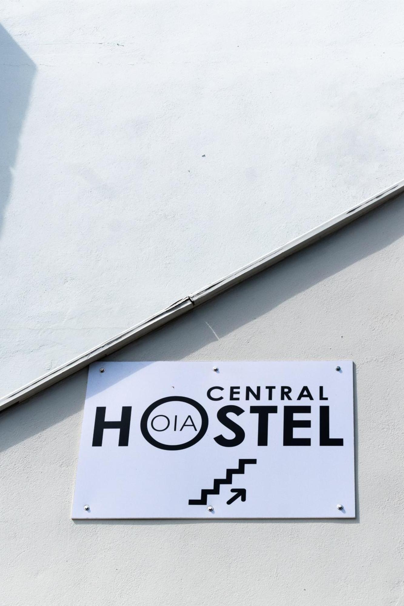 Central Hostel Oia Экстерьер фото